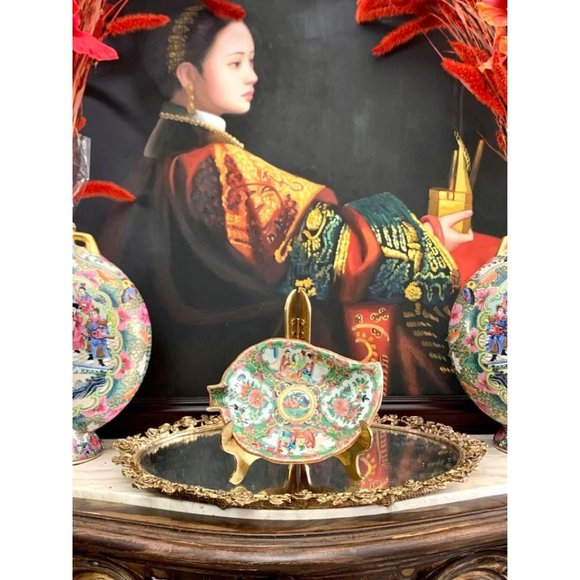 Rose Medallion Rare Antique Decorative Dish Beautiful Collectibles Decor - Picture 2 of 6